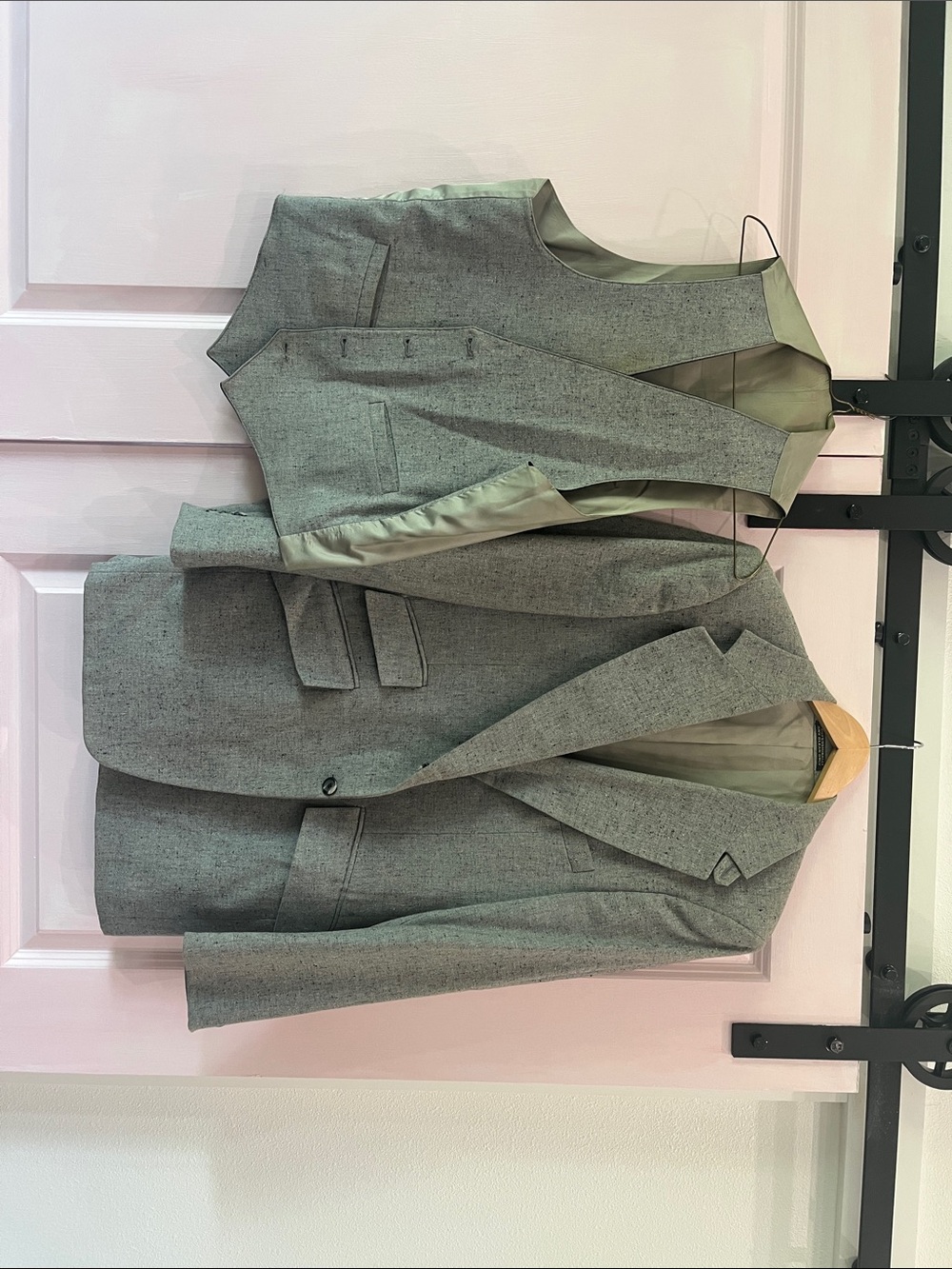 Vintage Men's Grey Suit Jacket & Vest Set - Classic Two-Piece Blazer